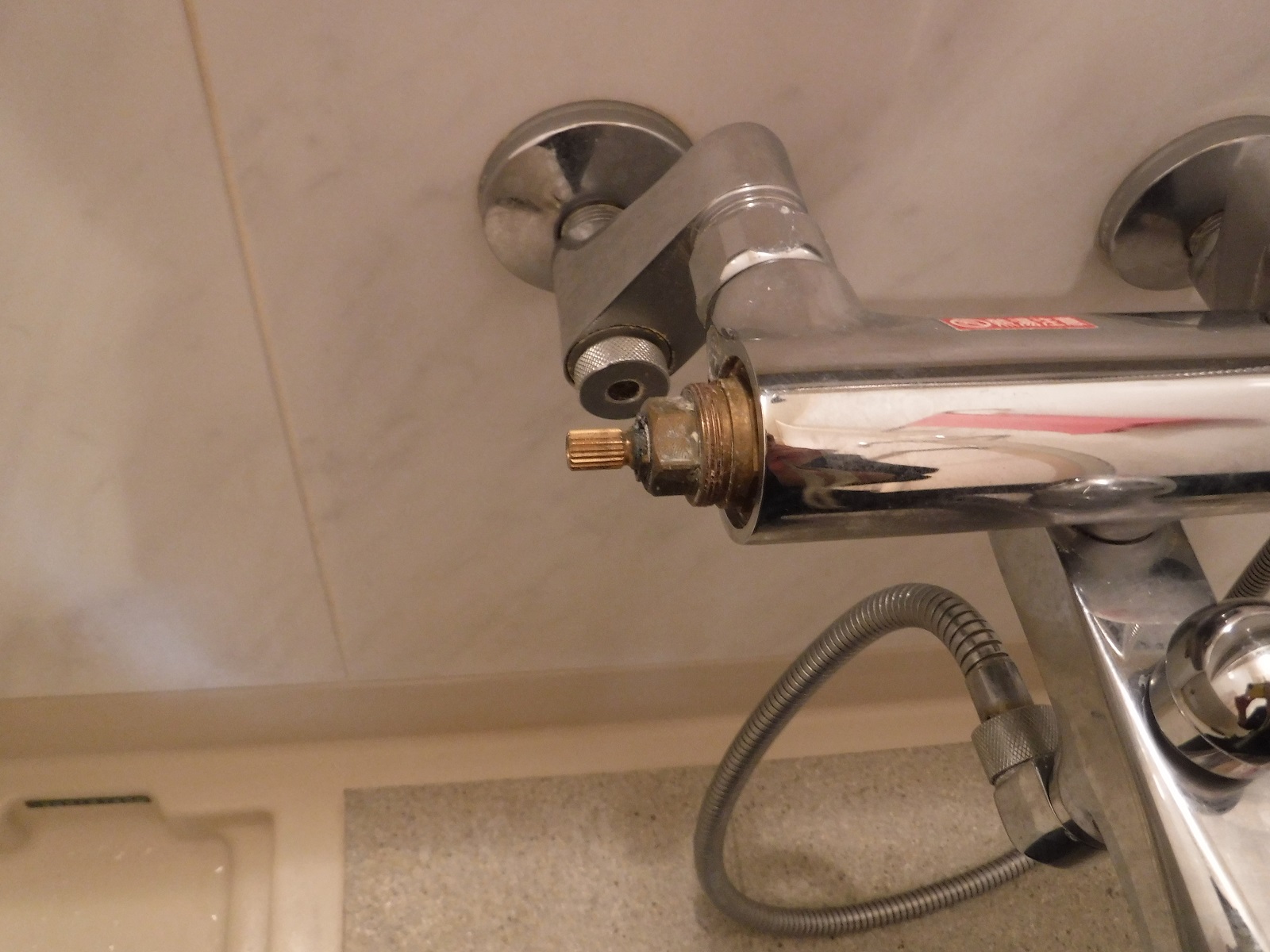 浴室水栓グローサーモ1000水漏れ修理 - GROHE MART 施工ブログ
