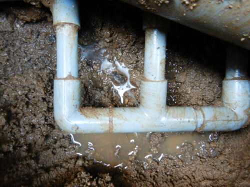 漏水箇所発見