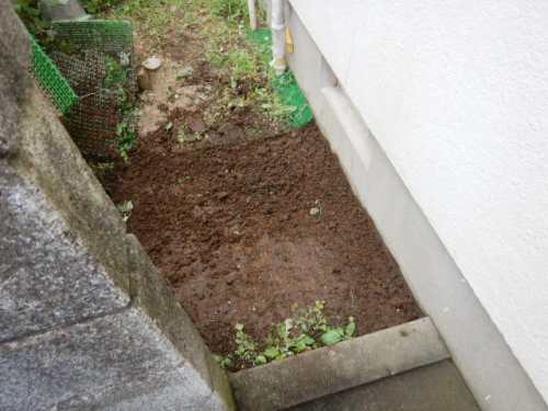 土埋め戻し