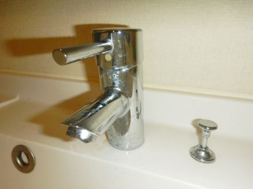 施工前:コンチェット シングルレバー洗面混合栓(引棒なし) 品番3224000J