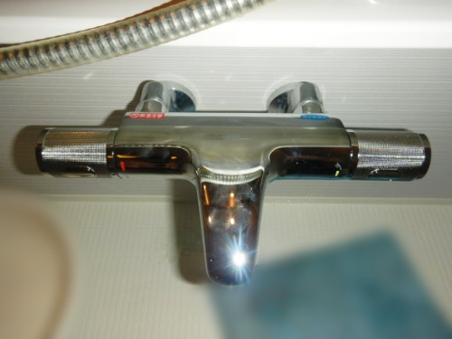 新しい水栓：グローサーモ1000パフォーマンス　サーモスタットバスシャワー混合栓　品番3483000J