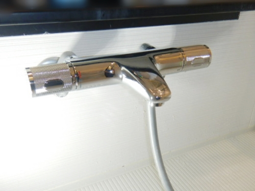 新しい水栓:グローサーモ1000パフォーマンス サーモスタットバスシャワー混合栓 品番3483000J
