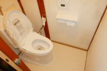 【トイレ交換】TOTOトイレ交換および床貼替工事（川崎市宮前区馬絹）