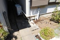 漏水による戸建の給水管引き直し工事 （八王子市天神町)