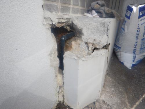 新しい給水管に交換