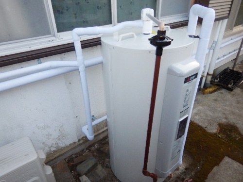 電気温水器交換