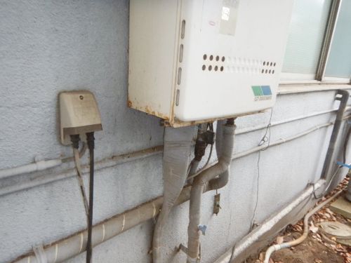施工前 給湯器