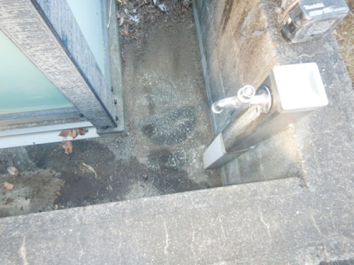 ゴミ置き場の水栓③
