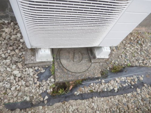 地中に漏れ出た排水で・・・