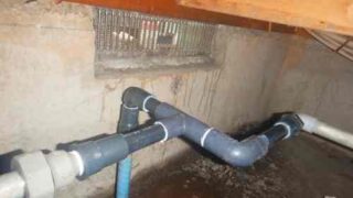 戸建基礎部の漏水で給水管一部交換（横浜市港北区菊名）