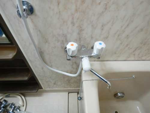 水栓交換】TOTO2ハンドル浴室水栓交換（川崎市宮前区馬絹）日本ホーム