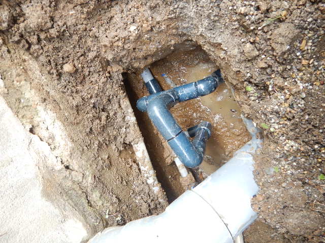 埋設給水管の切り廻し工事