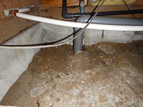 床下キッチン給水管から漏水