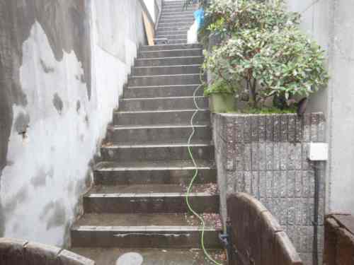 玄関までの外階段