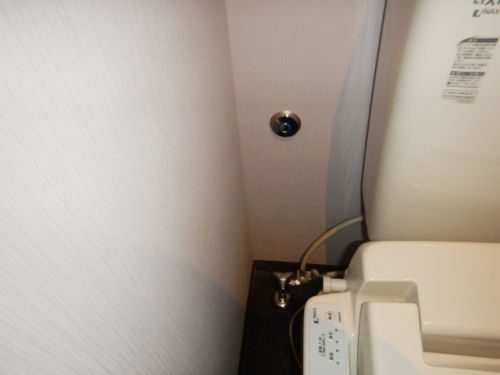 トイレ止水栓移設